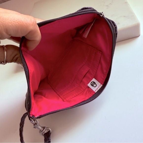 NWOT Baggallini The New Classic Collecrion RFID Animal Print Clutch/Wristlet - Picture 5 of 5